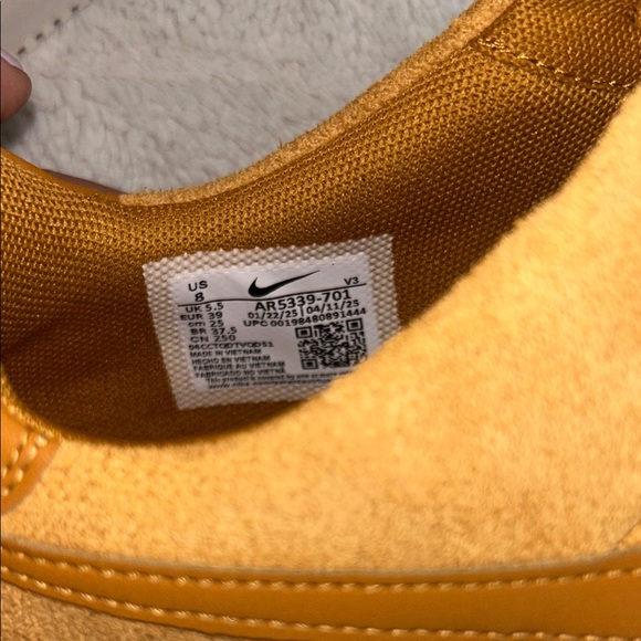 Nike Air Force 1 Low Sage, Women’s Size 8 - Picture 11 of 11